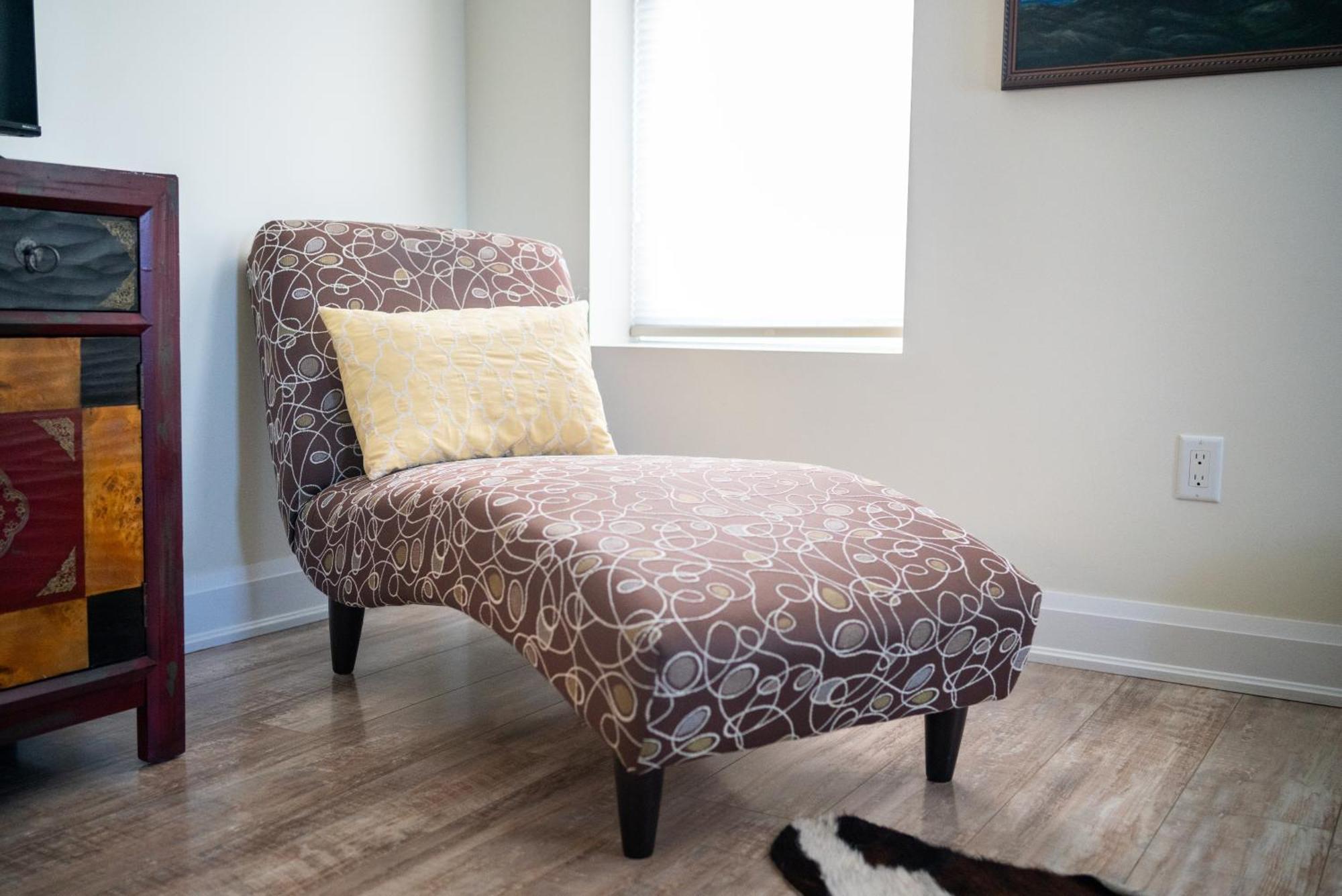 Spacious 3 Bedroom Apartment In Heart Of Niagara Thorold Kültér fotó