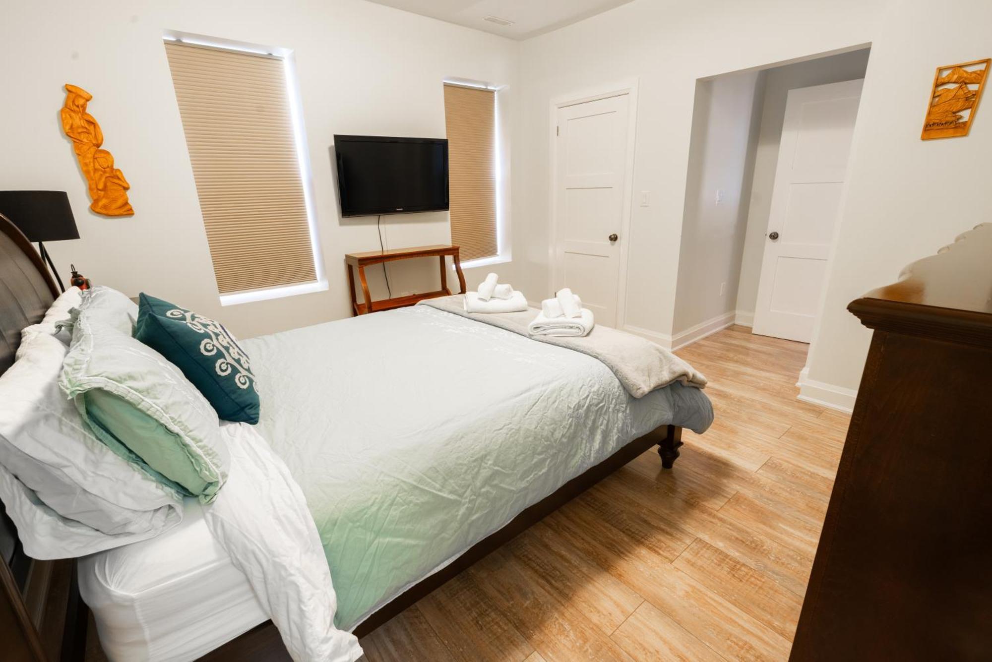 Spacious 3 Bedroom Apartment In Heart Of Niagara Thorold Kültér fotó