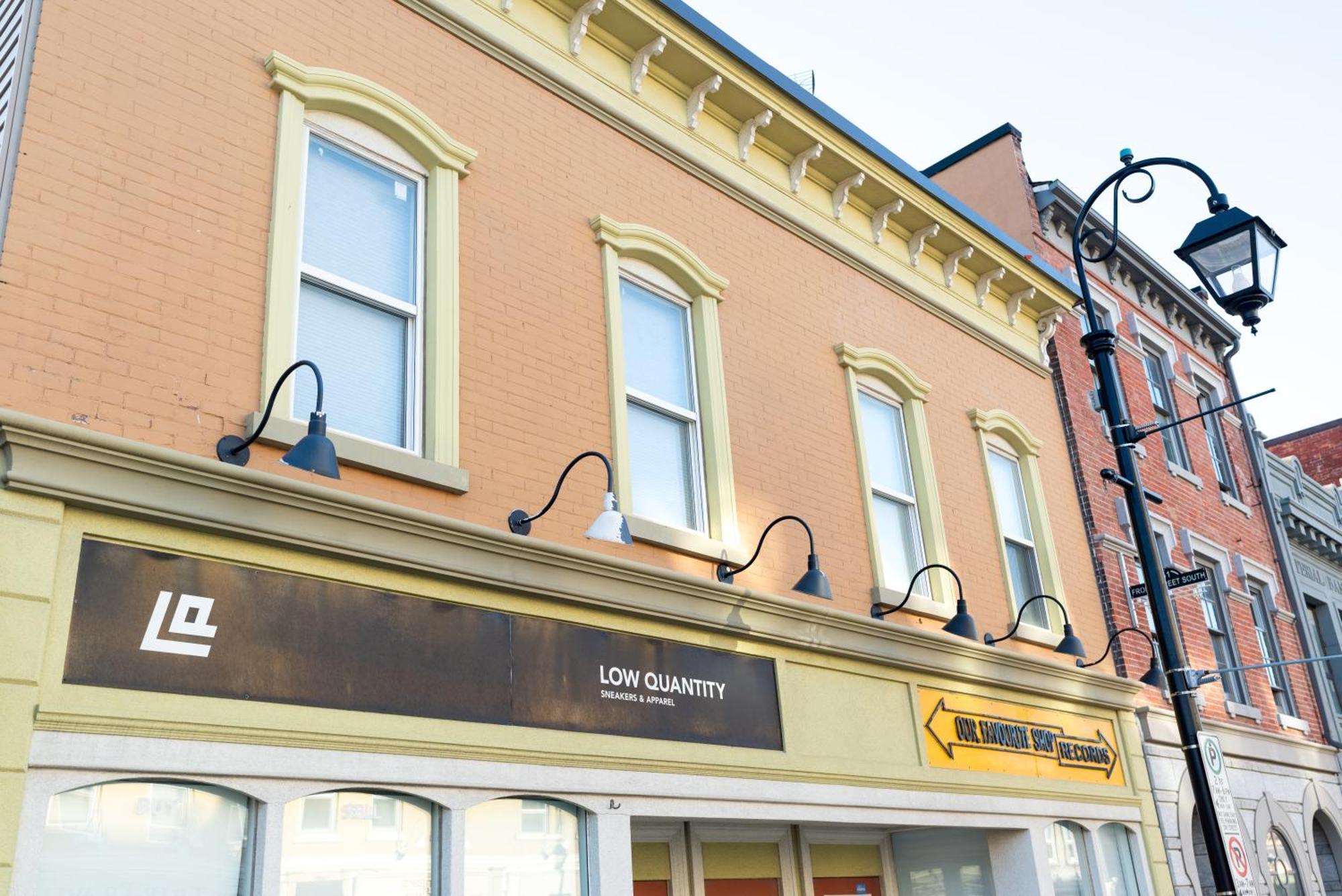 Spacious 3 Bedroom Apartment In Heart Of Niagara Thorold Kültér fotó
