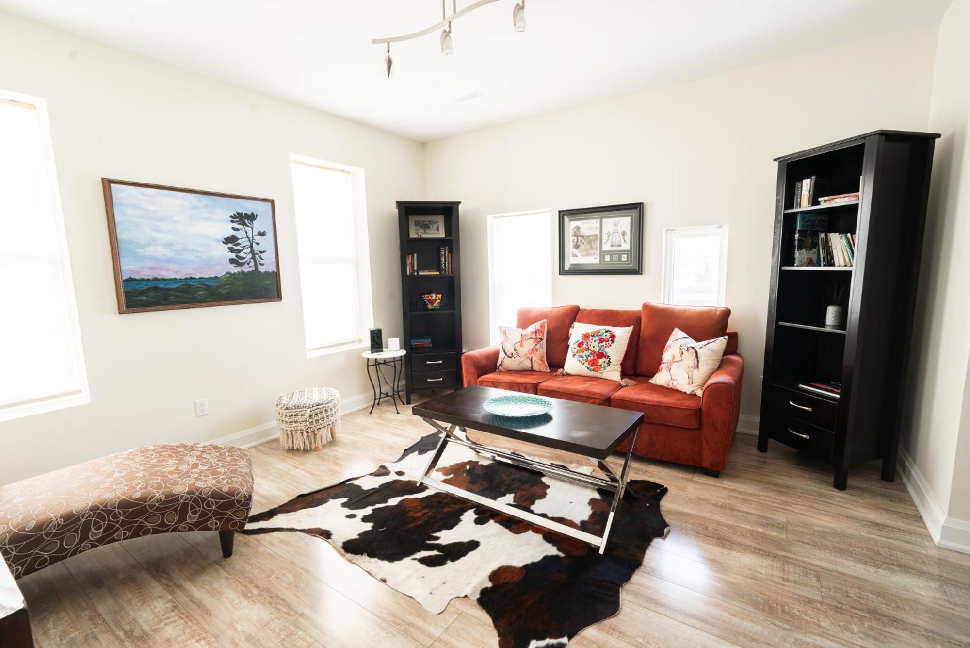 Spacious 3 Bedroom Apartment In Heart Of Niagara Thorold Kültér fotó